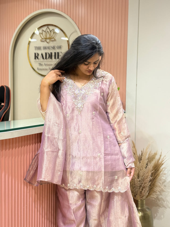 Shimmer Crush Tissue Fabric (salsa) with Handwork 𝗦𝘂𝗶𝘁 𝗔𝗿𝗿𝗶𝘃𝗲𝗱 | R148