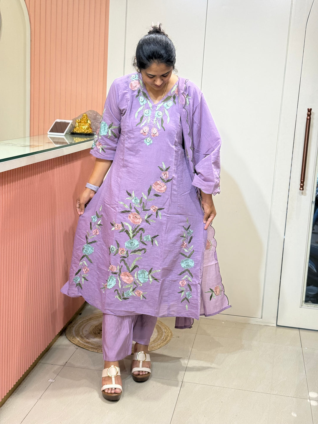 Mul Chanderi Kurta Set with Mul Cotton Lining &amp; Floral Embroidery – RADHE90