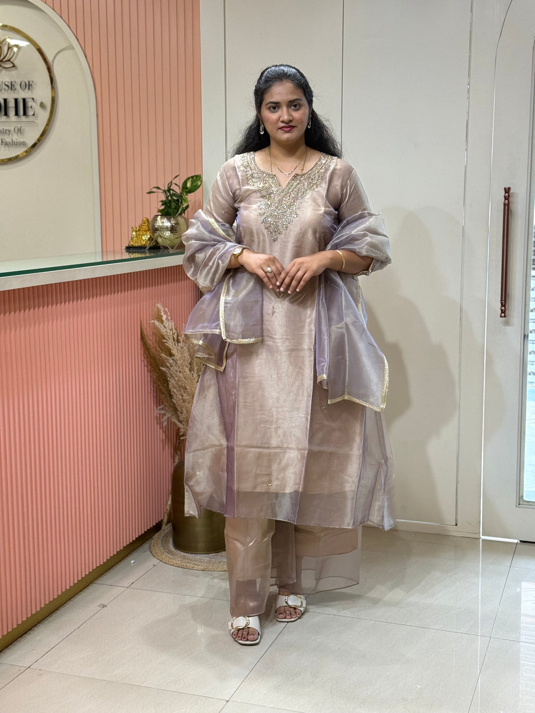 𝗣𝘂𝗿𝗲 𝗧𝗶𝘀𝘀𝘂𝗲 𝗦𝗵𝗶𝗺𝗺𝗲𝗿 𝗖𝗼𝗹𝗹𝗲𝗰𝘁𝗶𝗼𝗻 𝗔𝗿𝗿𝗶𝘃𝗲𝗱 with flare Plazo( Hand Work)| R148