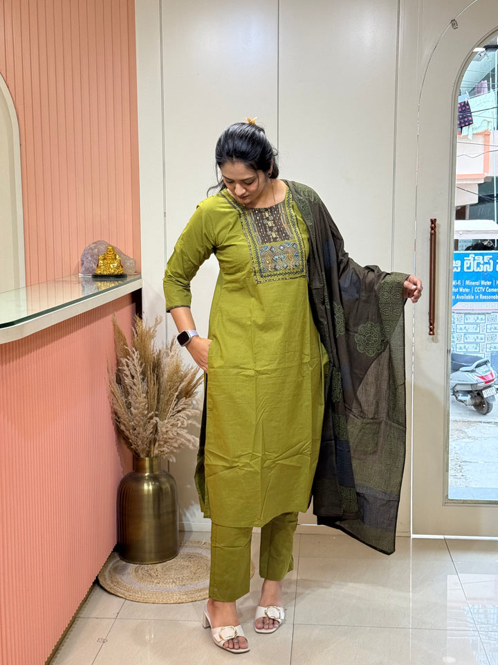 Pure Cotton Collection With Front &amp; Back Patchwork | R210