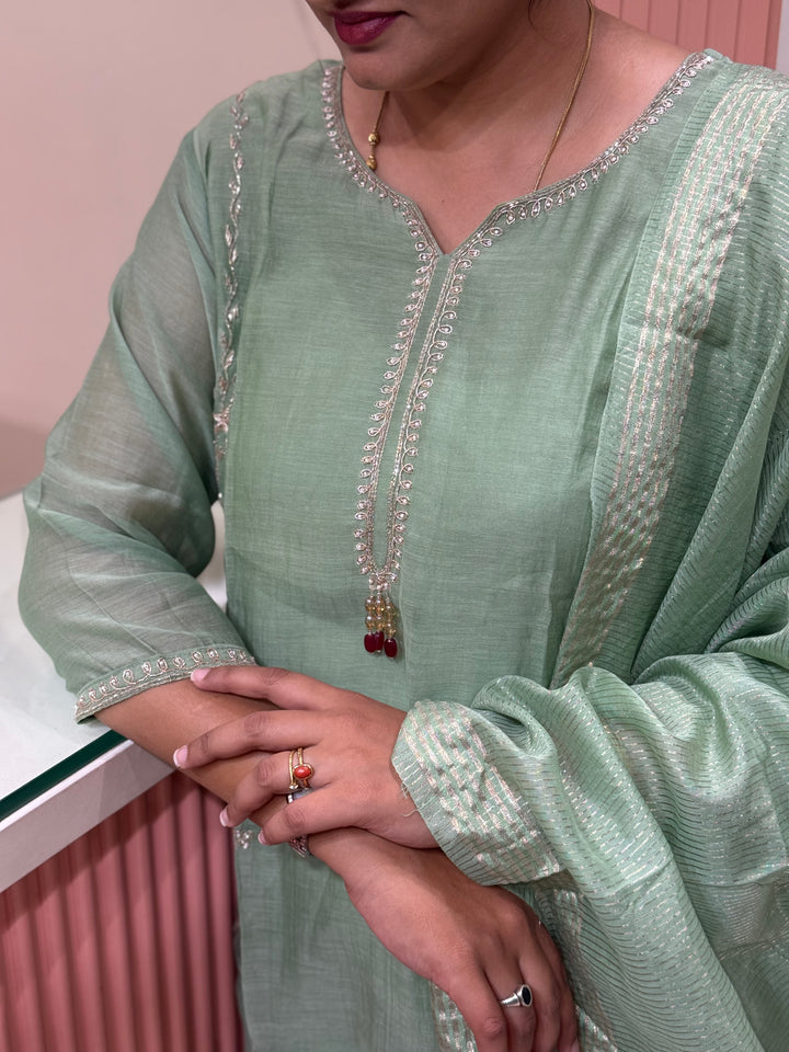 Pure Banarasi Mul Chanderi with Cotton Lining | R218