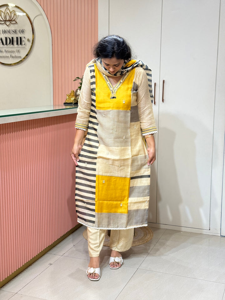 Luxury Pure Linen Collection – Kantha Stitch &amp; Knot Work | R154