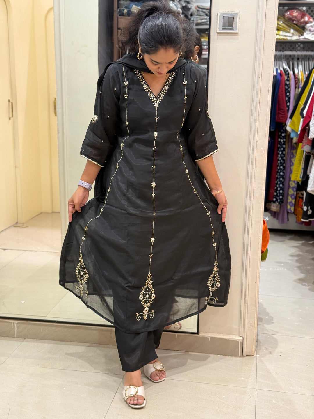 S Mul Chanderi 3 Pc Kurta Set – Cutdana &amp; Bead Work RESTOCK | Semi Party Wear | R138
