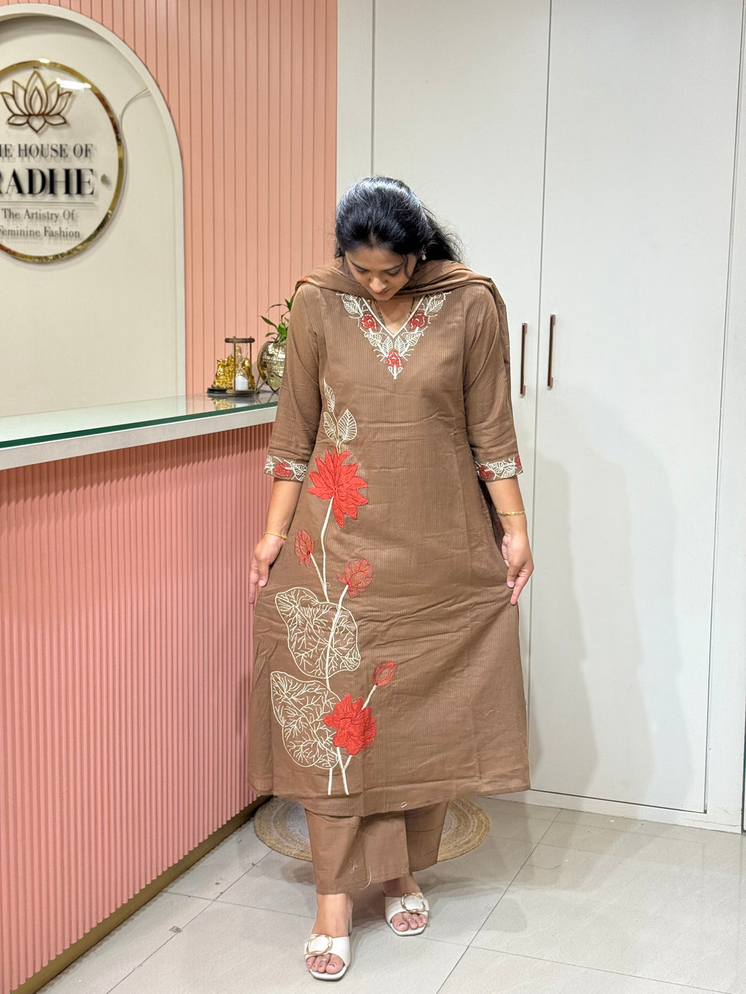 Mul Mul Cotton Collection with Beautiful Embroidery Work (Cotton Lining )| R181