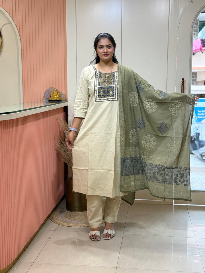 Pure Cotton Collection With Front &amp; Back Patchwork | R210