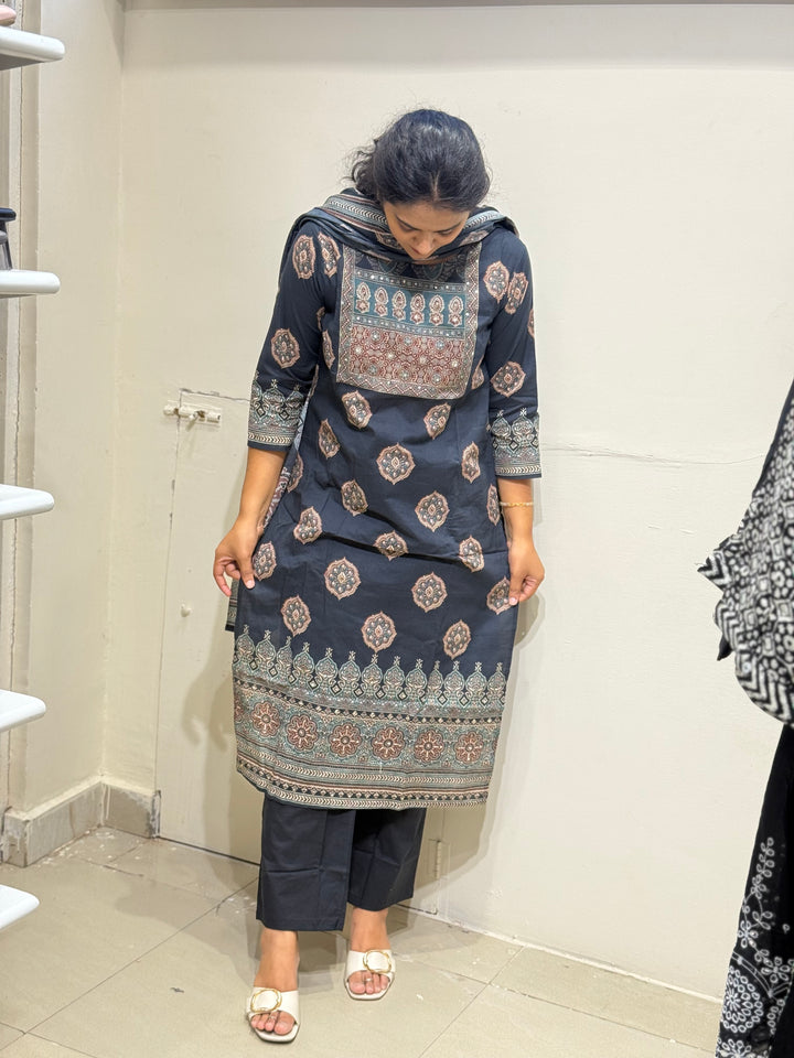 60-60 Cotton Printed 3 Pc Kurta Sets – Premium Soft Collection | R163