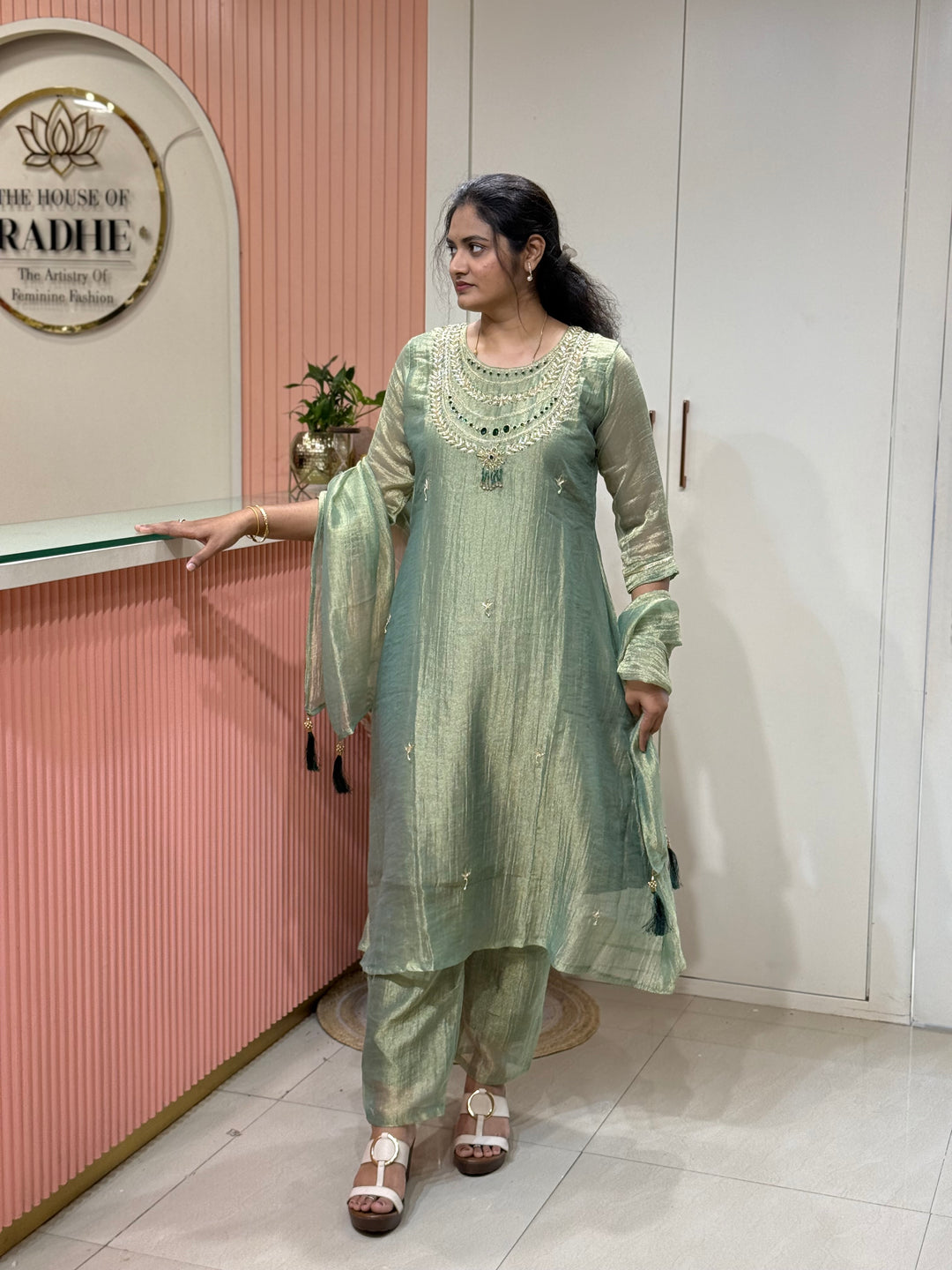 Shimmer Crush Tissue Fabric (salsa) with Jewellery-Style Neck Handwork 𝗦𝘂𝗶𝘁 𝗔𝗿𝗿𝗶𝘃𝗲𝗱 | R148