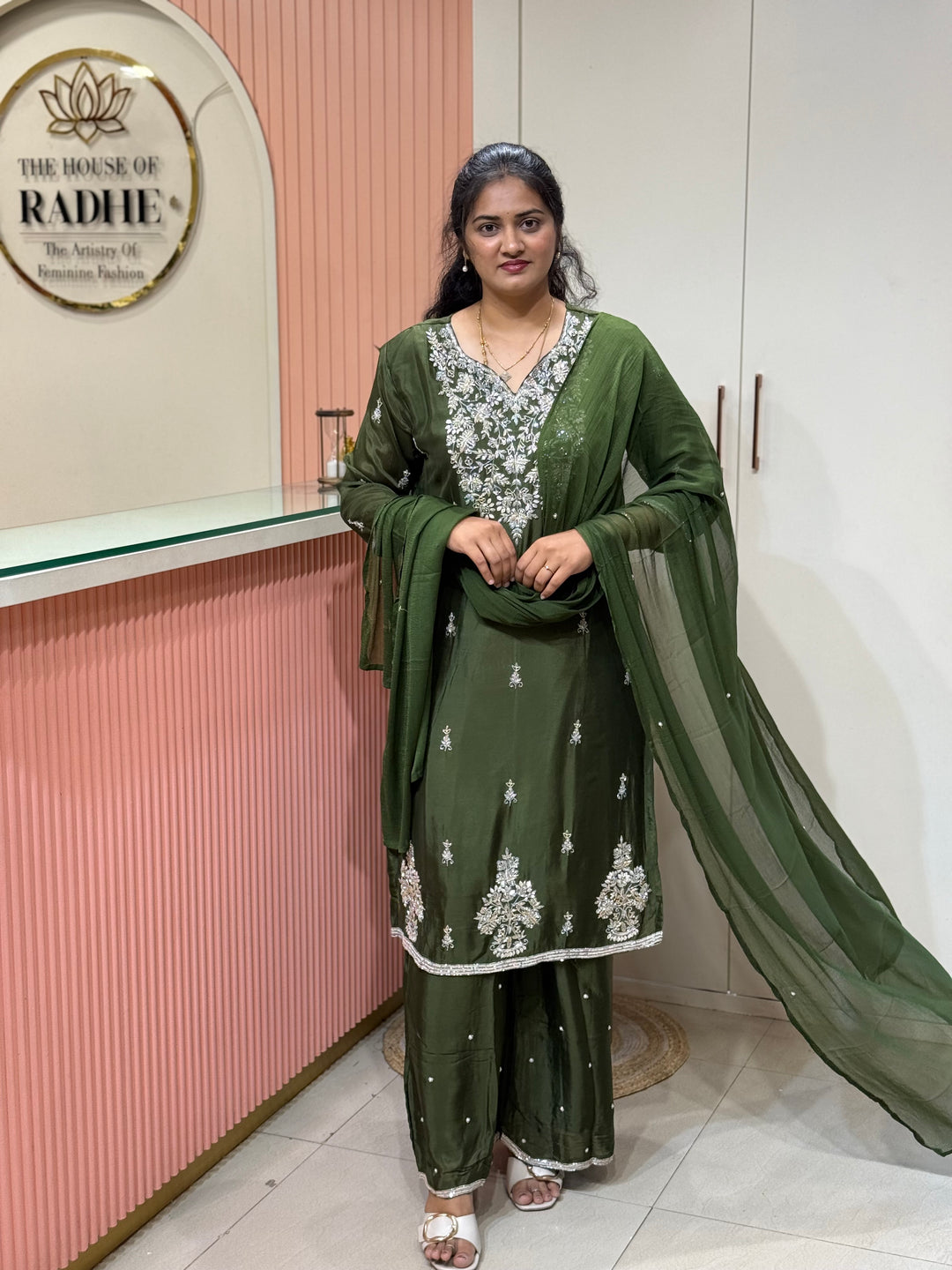 Pure Chinon Collection with Handwork | R177