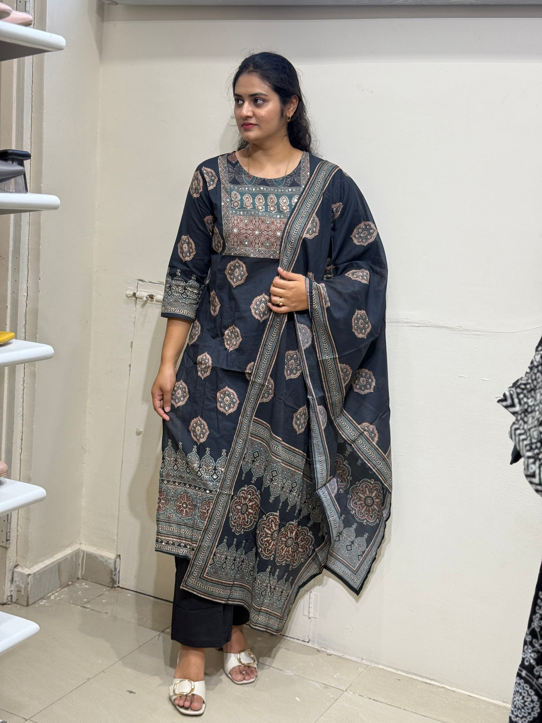 60-60 Cotton Printed 3 Pc Kurta Sets – Premium Soft Collection | R163