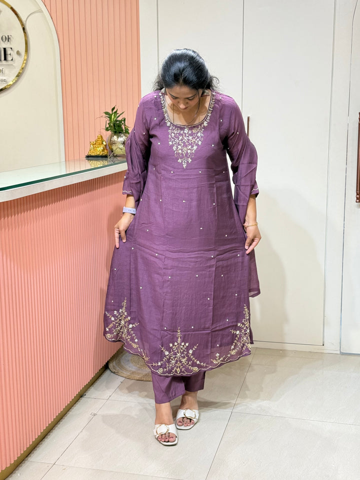Coral Mul Chanderi with Cut Dana Work | R206