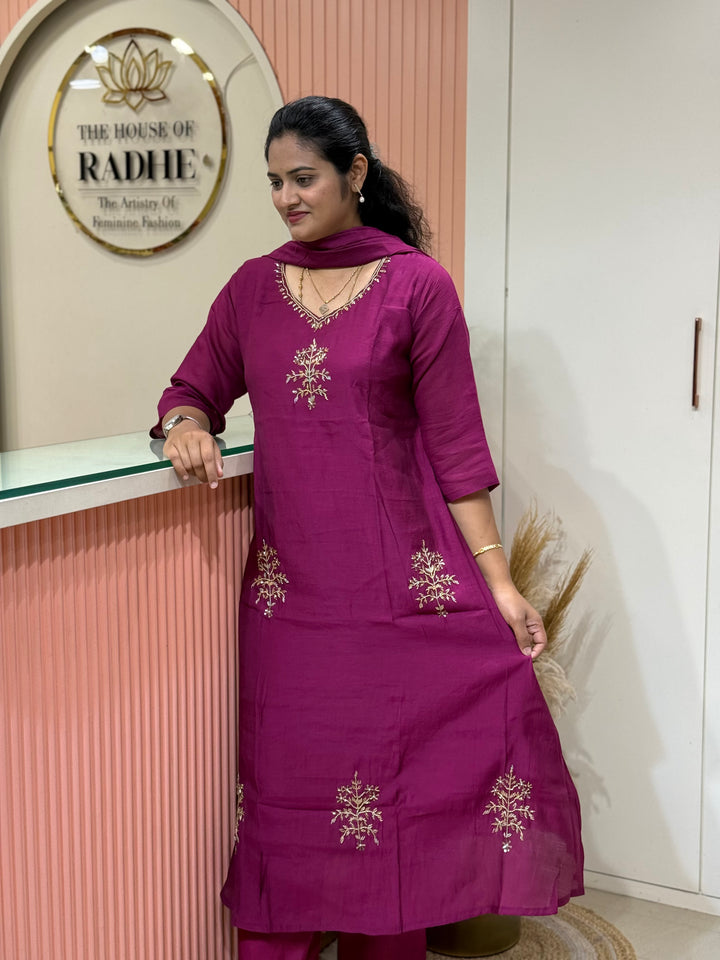 Coral Mul Chanderi with Cut Dana Work | R138