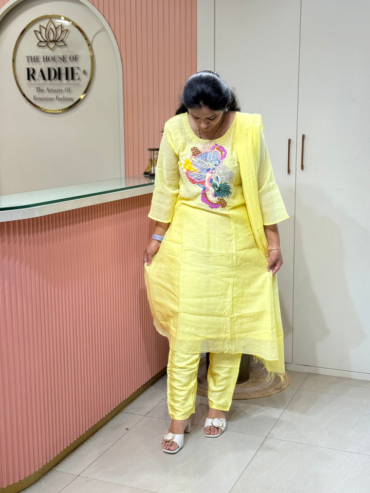 Pure Banarasi Mul Chanderi 3 Pcs Kurti set and Hand Embroidery work| R218