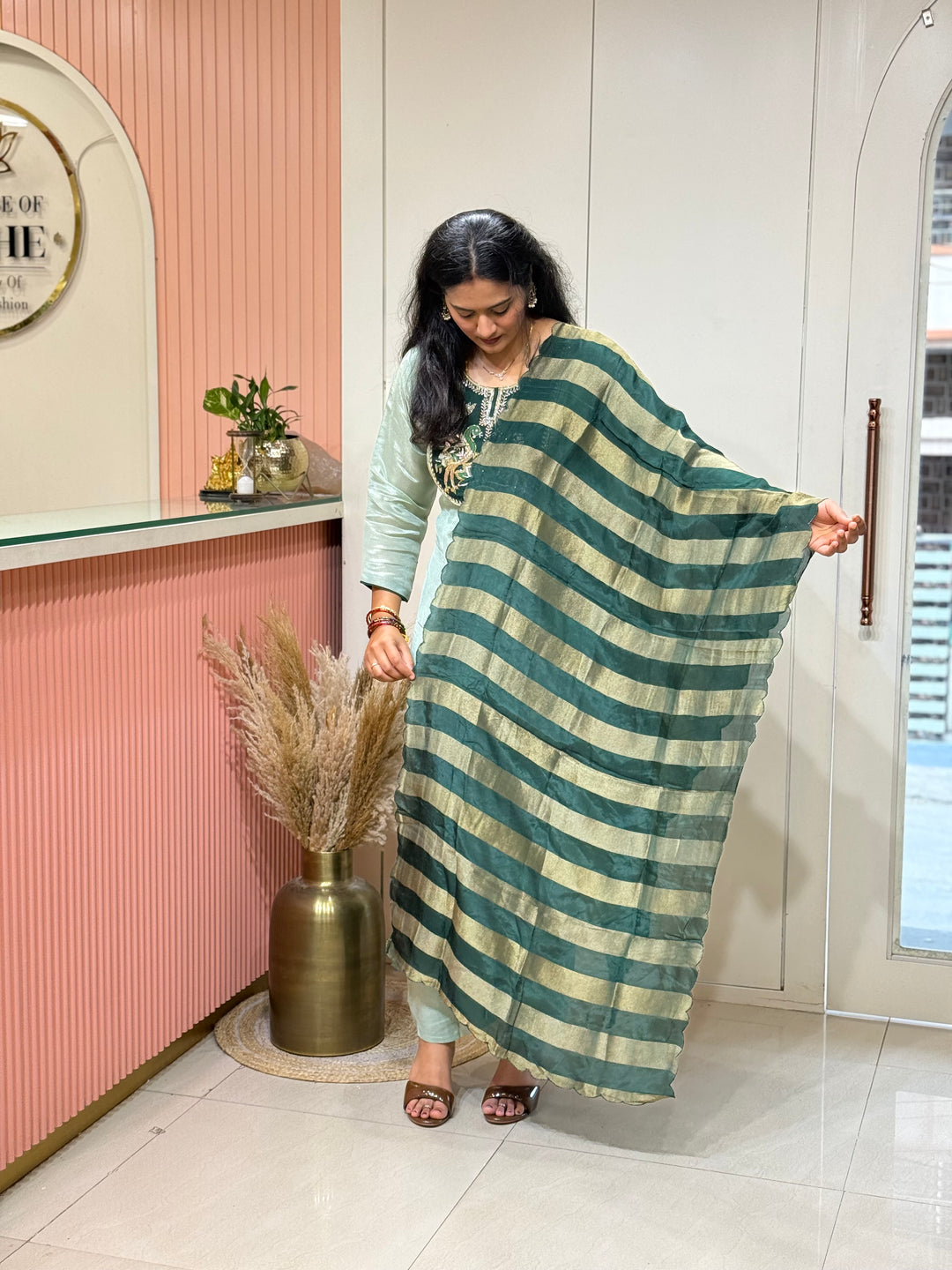 Pure Shimmer Tissue with Handwork (Cotton Lining) | R223