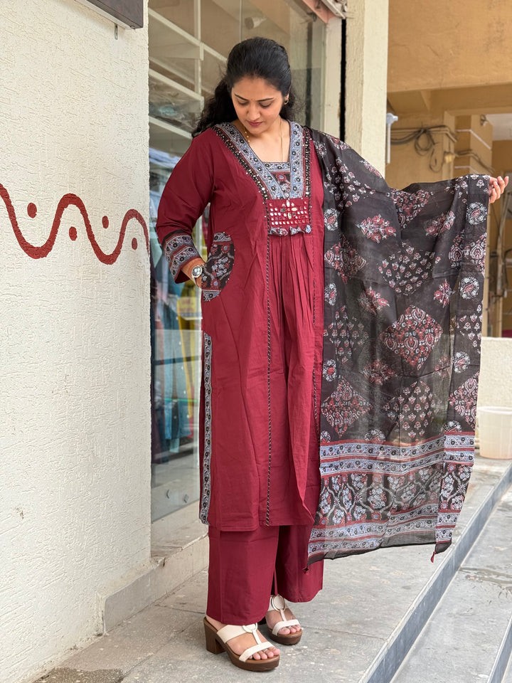Cotton Yoke Pattern Collection – Real Mirror Work &amp; Pocket Patch | R173