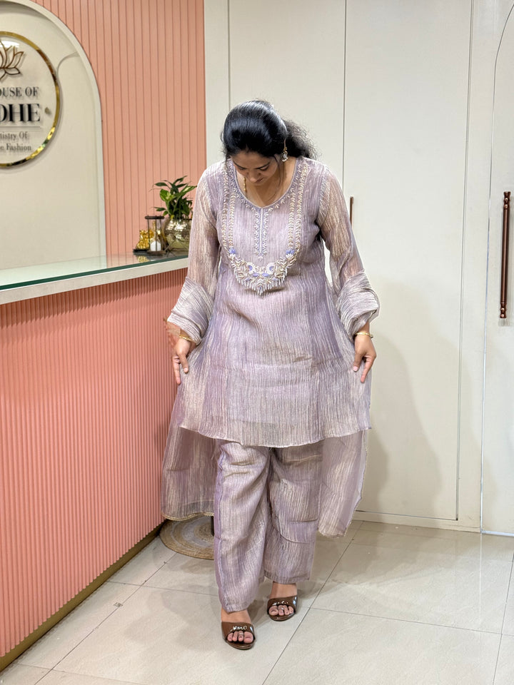 Premium Shimmer Crush Tissue Fabric (salsa) with Handwork 𝗦𝘂𝗶𝘁 𝗔𝗿𝗿𝗶𝘃𝗲𝗱 ( Cotton Lining )| R148