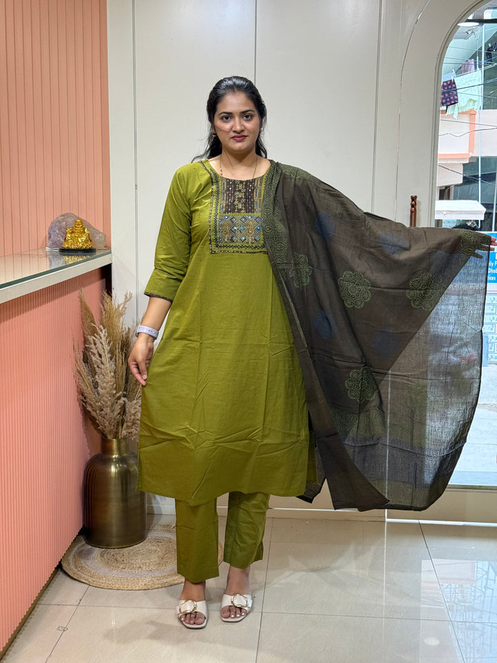 Pure Cotton Collection With Front &amp; Back Patchwork | R210
