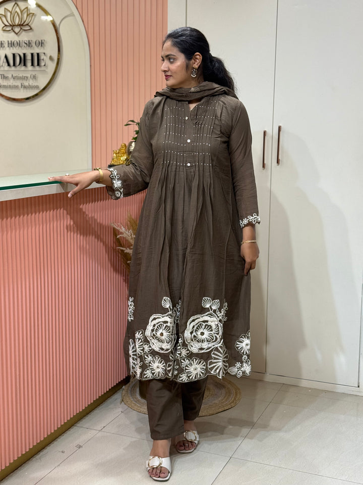Pure Mul Cotton Collection with embroidery Work ( Cotton Lining) Extra Soft Fabric | R190