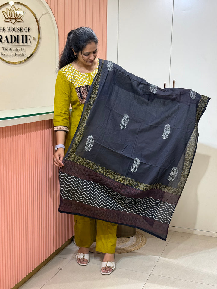 Pure Cotton Collection with Patchwork | R210