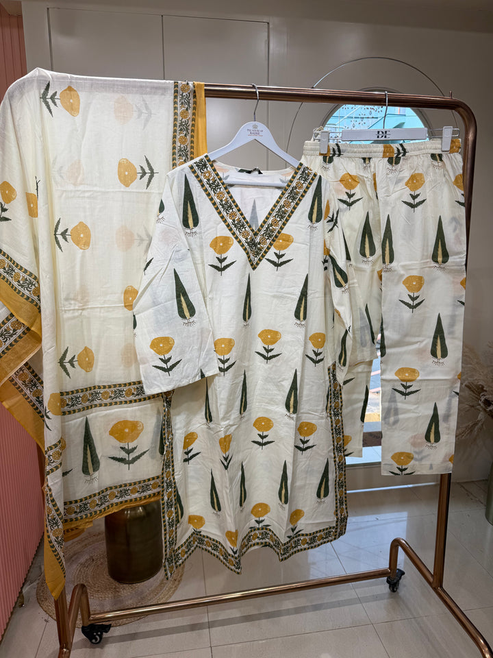 60-60 Cotton 3 Pc Kurta Set – Plus Size Collection | R158