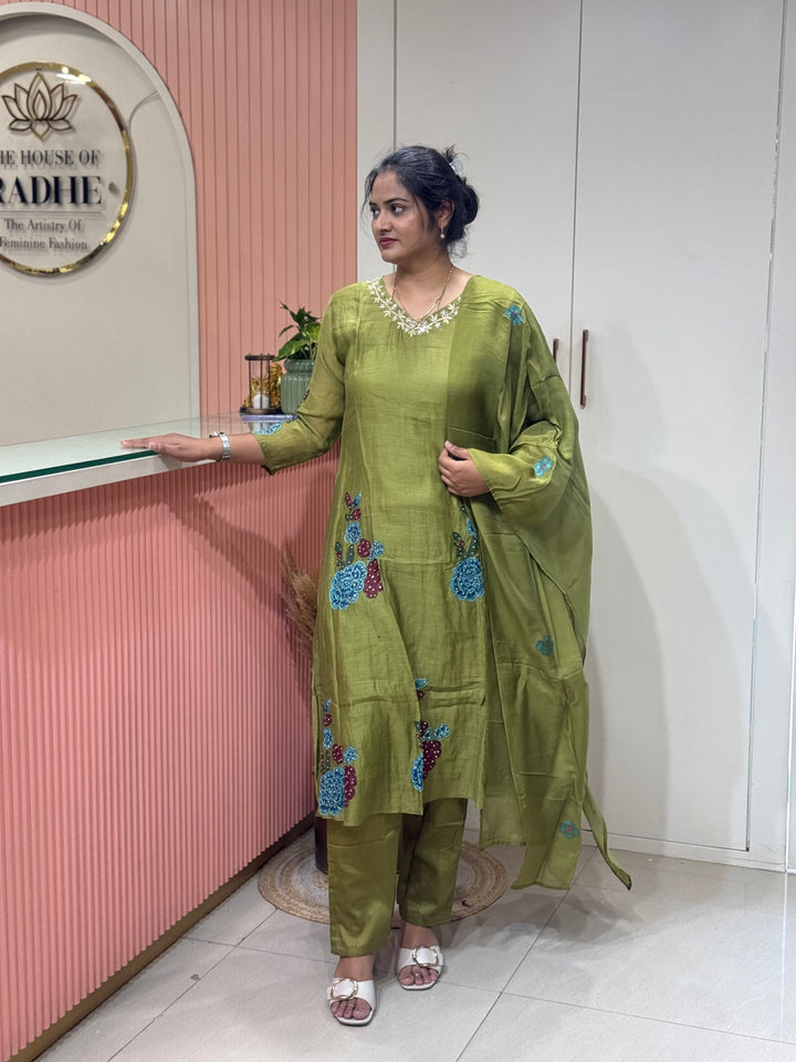 Pure Banarasi Mul Chendheri 3pcs kurthi set | R218