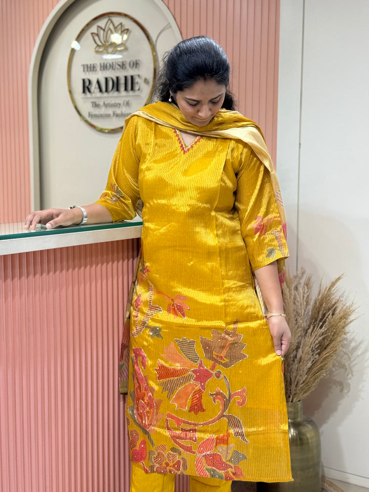 Pure Tissue  Collection | R223