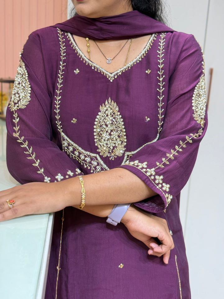 Coral Mul Chanderi with Cut Dana Work | R206