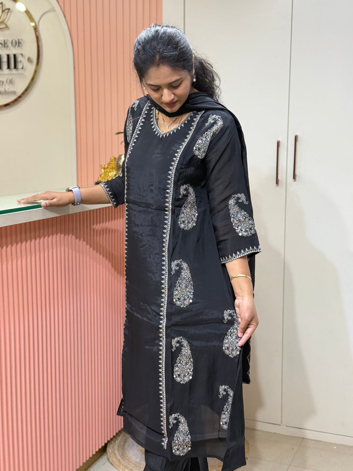 Mul Chanderi with Embroidery work (Cotton Lining) | R138