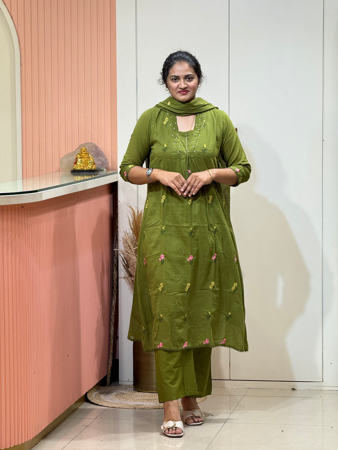 Mul Cotton Beautiful Embroidery work, cotton Lining  | R176￼