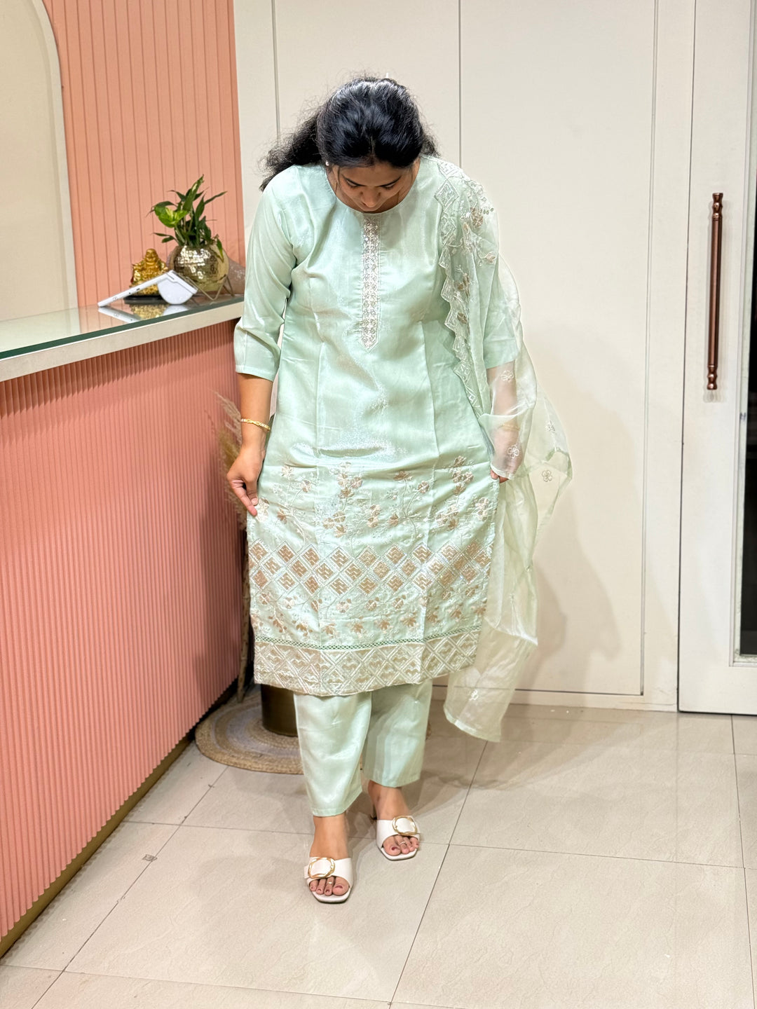 Budget-Friendly Roman Gloss Party Wear Collection | RADHE48