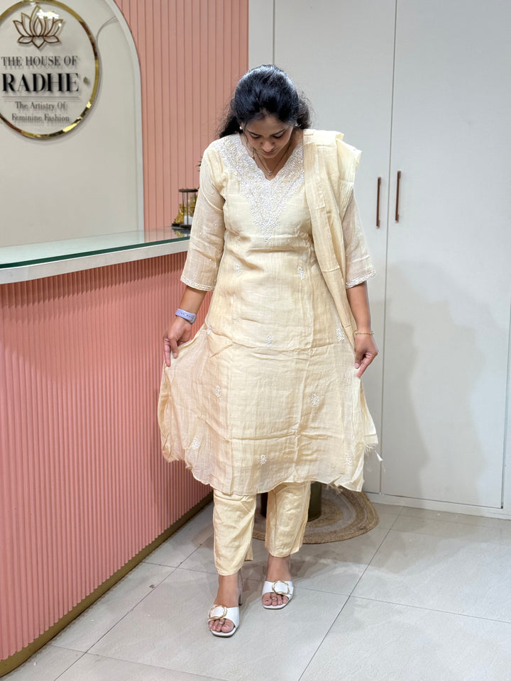 Pure Banarasi Mul Chanderi 3 Pcs Kurti set and Hand Embroidery work| R218