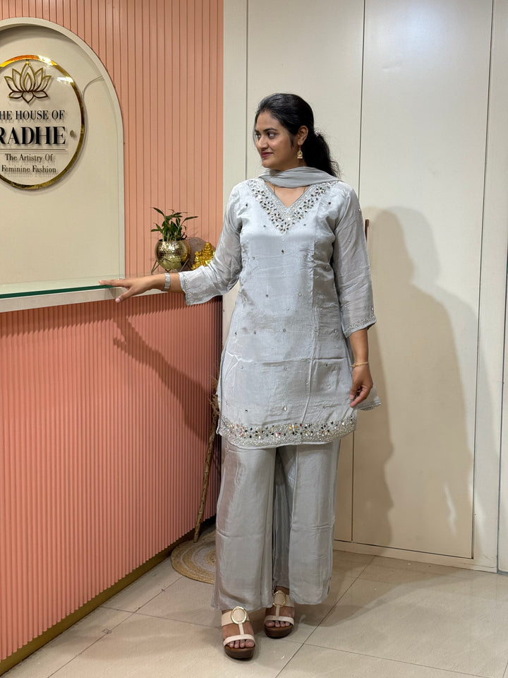 Designer Chinon Collection With Real Mirror Work | R177