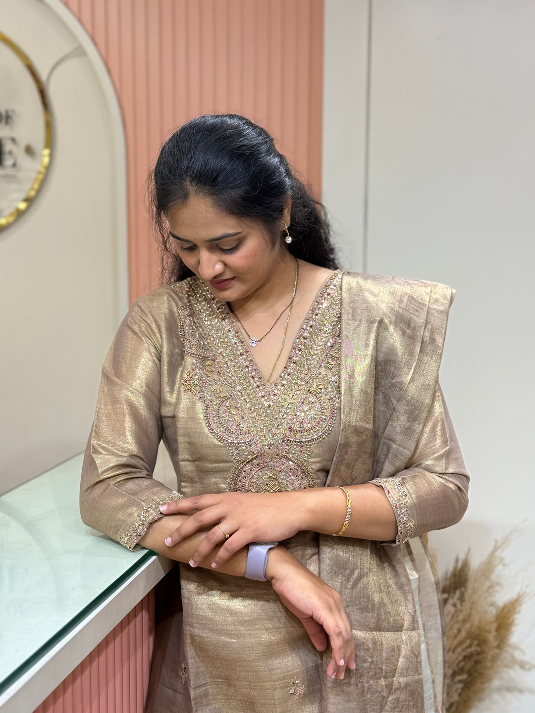 Kanjivaram Tissue Collection | Handwork Yoke | Full-Length Dupatta | R228