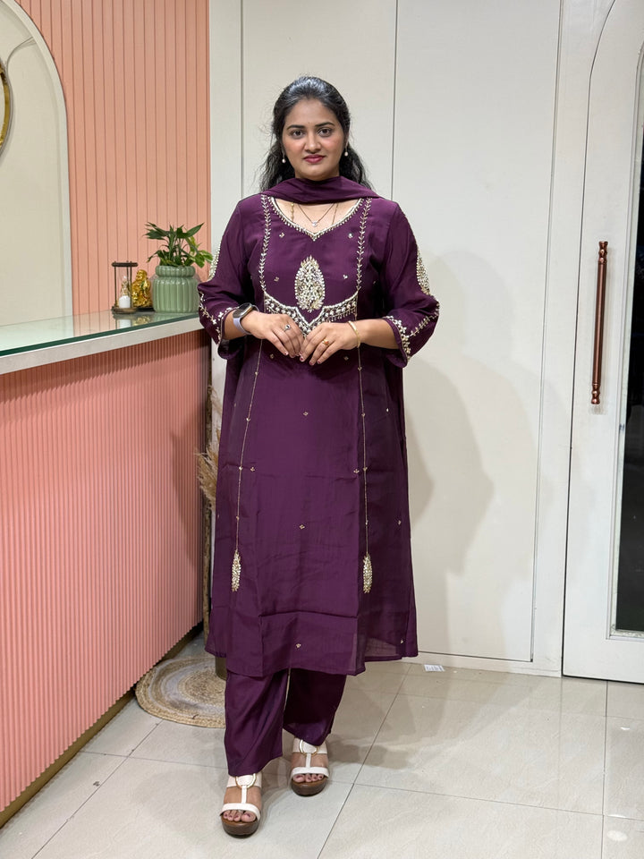 Coral Mul Chanderi with Cut Dana Work | R206