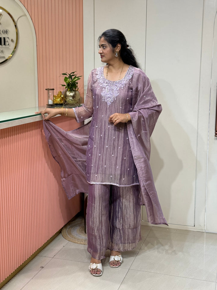 Shimmer Crush Tissue Fabric (salsa) with Handwork 𝗦𝘂𝗶𝘁 𝗔𝗿𝗿𝗶𝘃𝗲𝗱 | R148