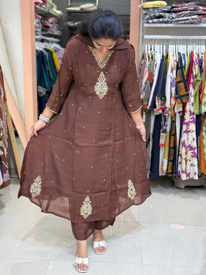 Mul Chanderi Silk 3 Pc Kurta Set | Party Wear| R138
