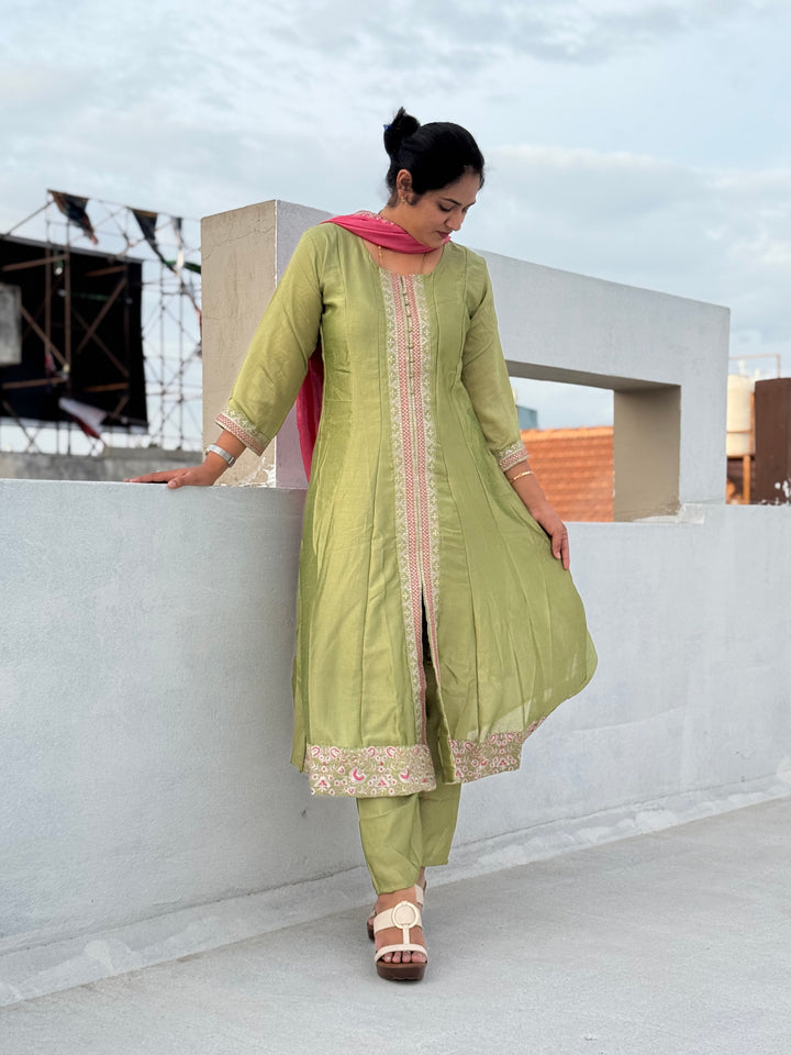 Vichitra Fabric Collection With Elegant Designer Look | RADHE60