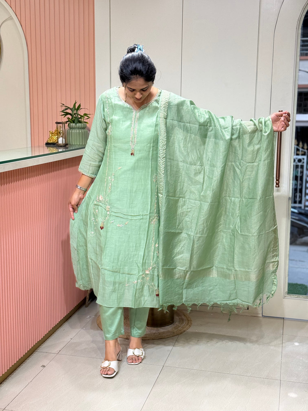 Pure Banarasi Mul Chanderi with Cotton Lining | R218