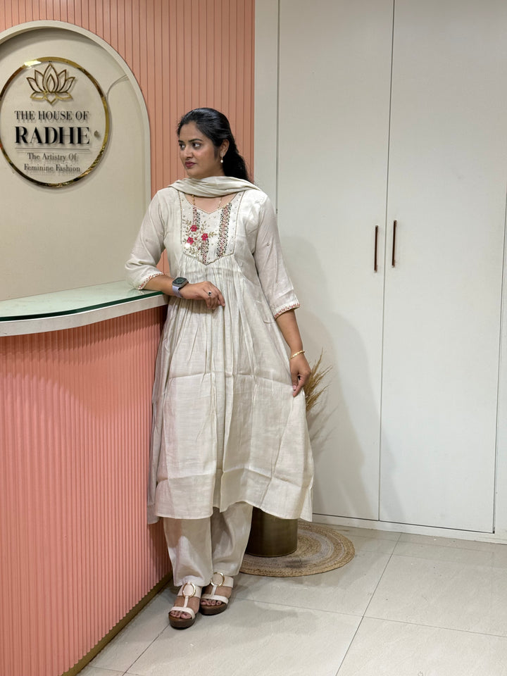 Coral Mul Chanderi Collection Semi Party Wear (Cut Dana &amp; bead Work)| R208