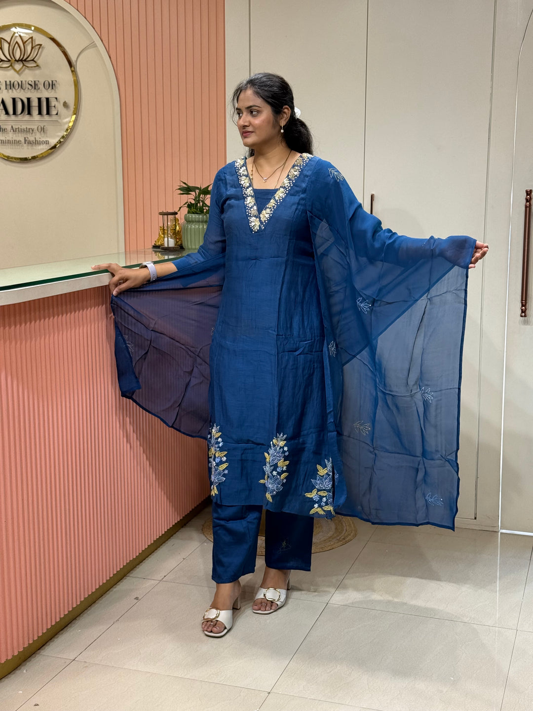 Pure Banarasi Mul Chanderi 3 Pcs Kurti set and Hand Embroidery work| R218
