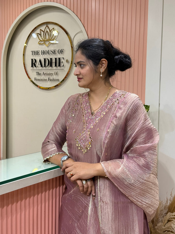 Shimmer Crush Tissue Fabric (salsa) Handwork 𝗦𝘂𝗶𝘁 𝗔𝗿𝗿𝗶𝘃𝗲𝗱 | R148