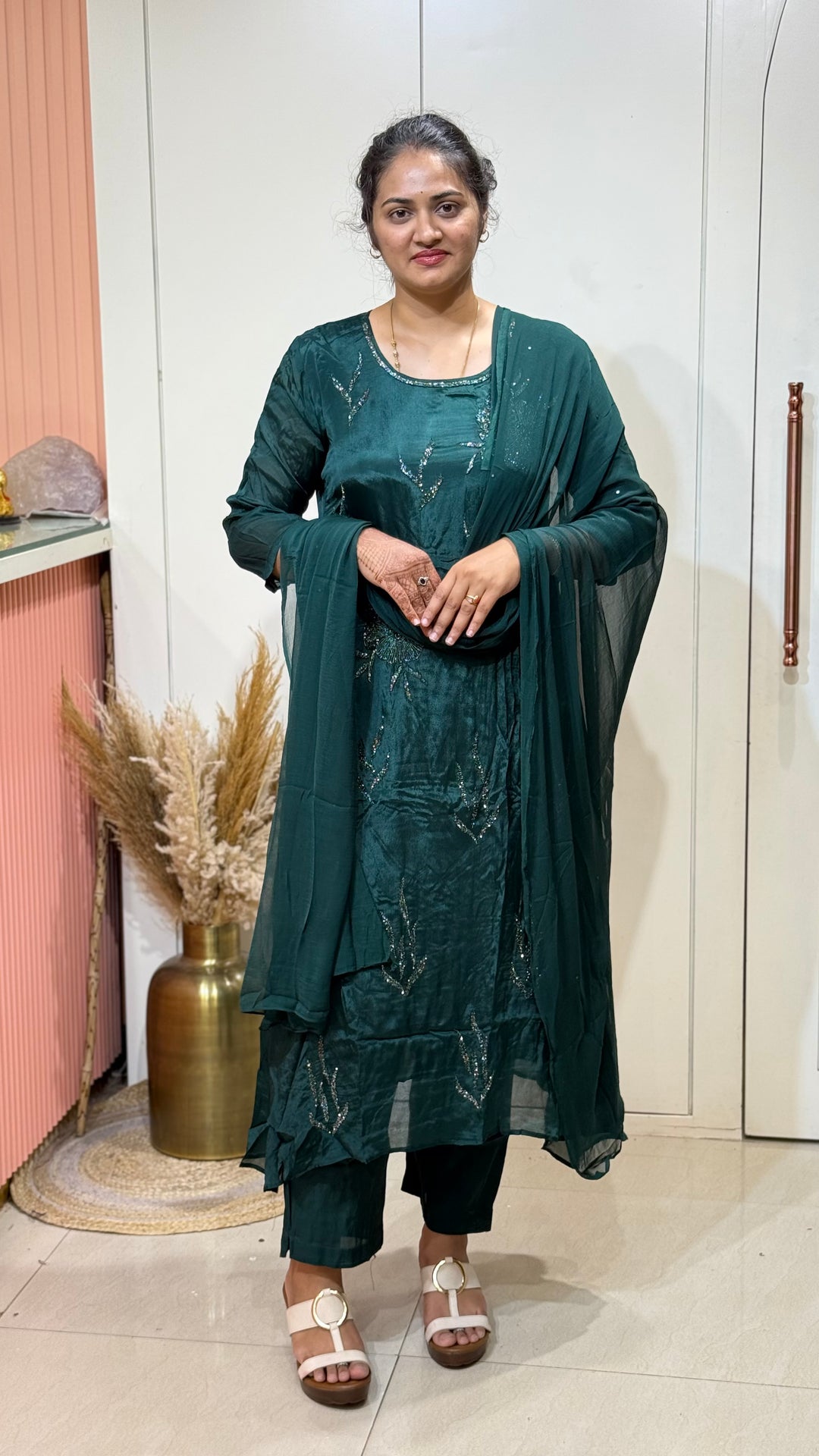 Pure Chinnon Premium 3 Pc Collection – Heavy Handwork Party Wear | R177