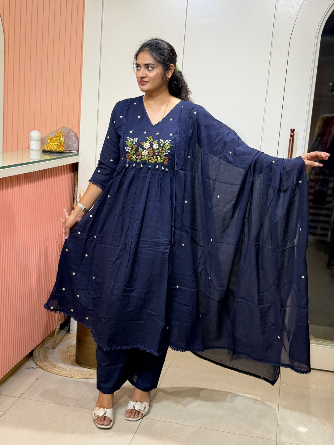 Mul Cotton Collection with Cotton Lining | Hand Embroidery |R165