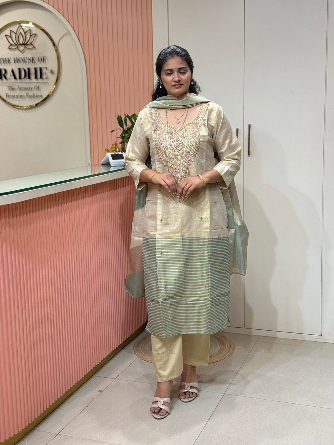 Pure Tissue Collection | Neck Handwork &amp; Beautiful Dupatta | R148