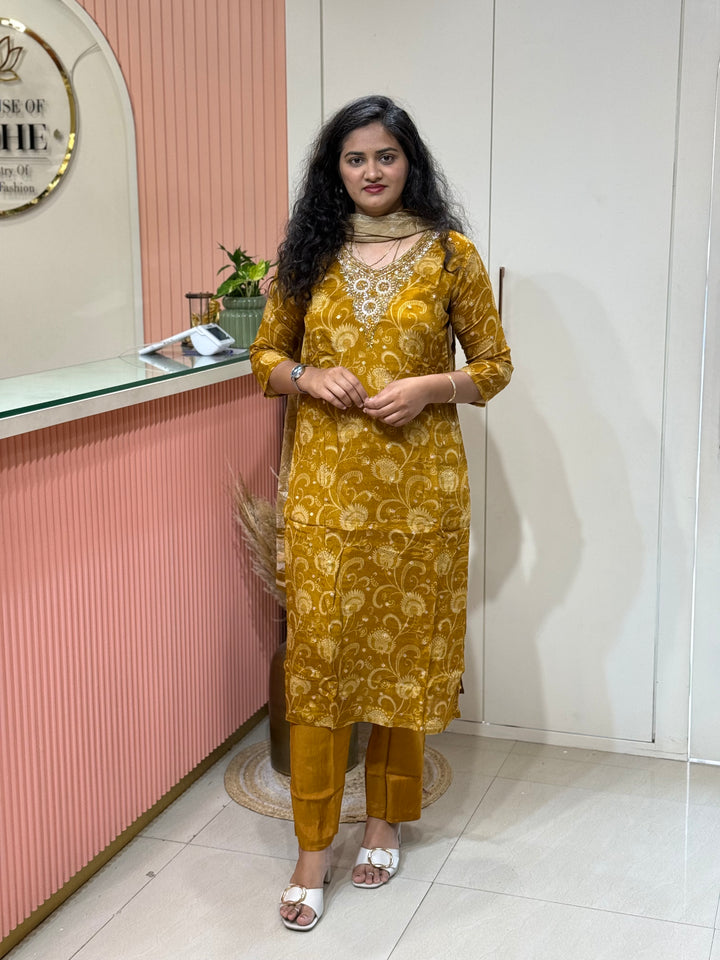 Pure Chinon Collection with Handwork(Cotton Lining )| R217