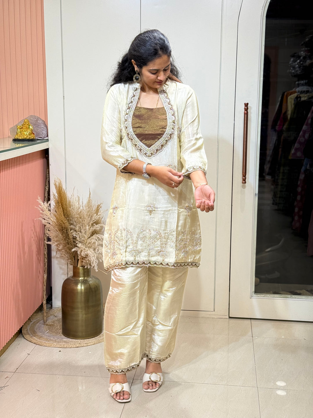 Designer Tissue Shimmer 2 Pc Collection – Contrast Yoke &amp; Cut Dana Work (Cotton Lining )| R167