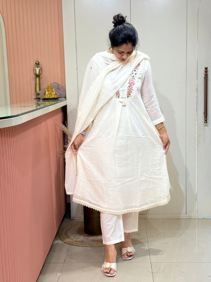Mul Cotton Elegant Suit Collection – RADHE69