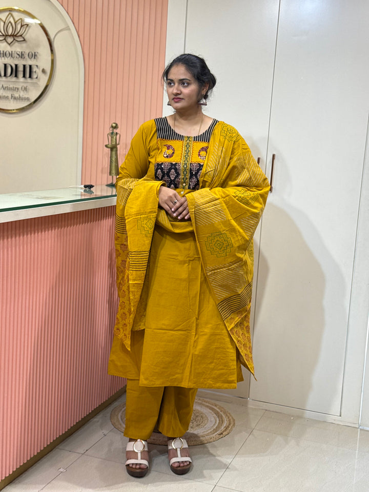 Cotton 3 Pcs Set Collection – RADHE81