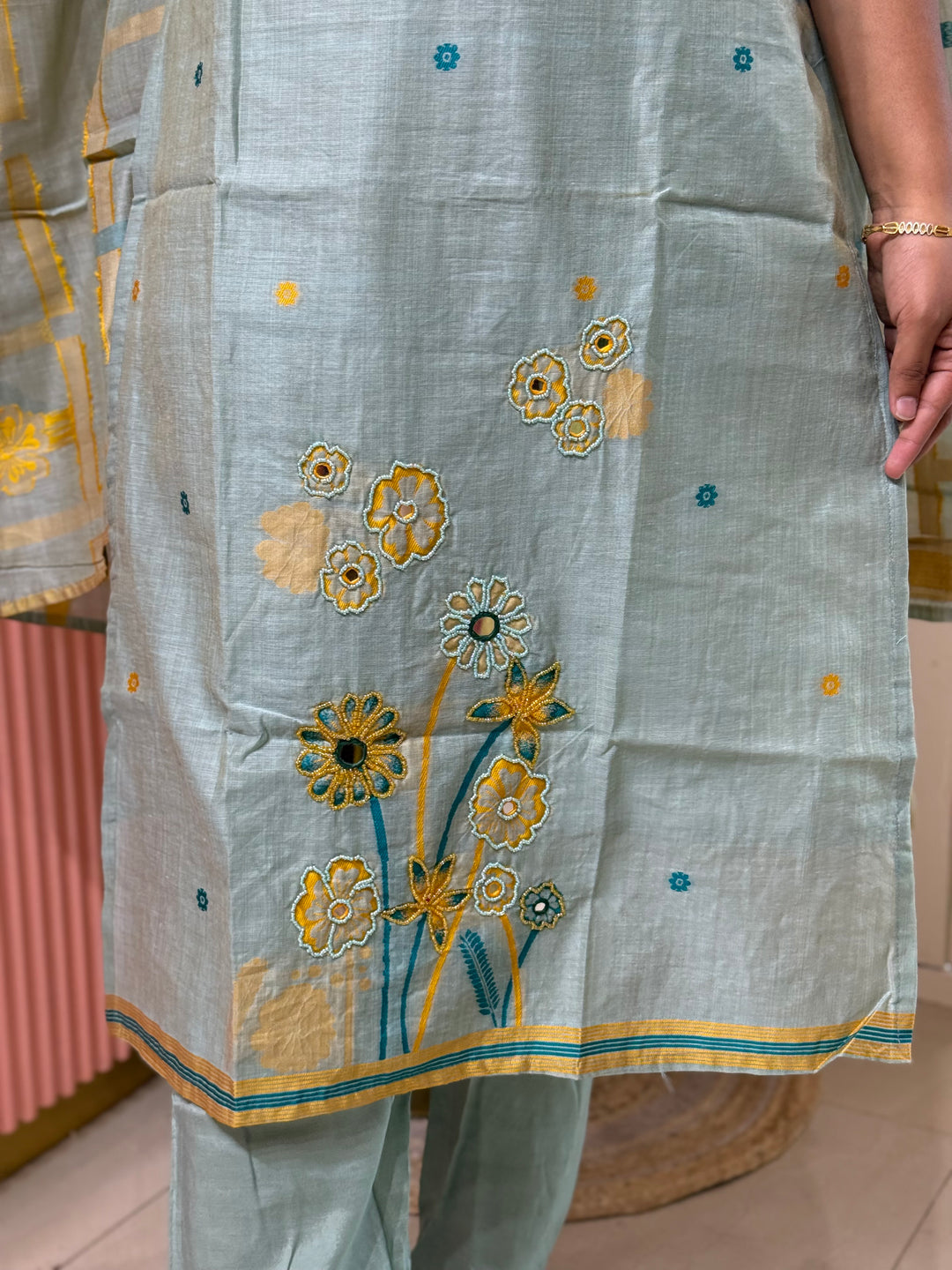 Jamdhani Designer Collection with Full Length weaving | R211