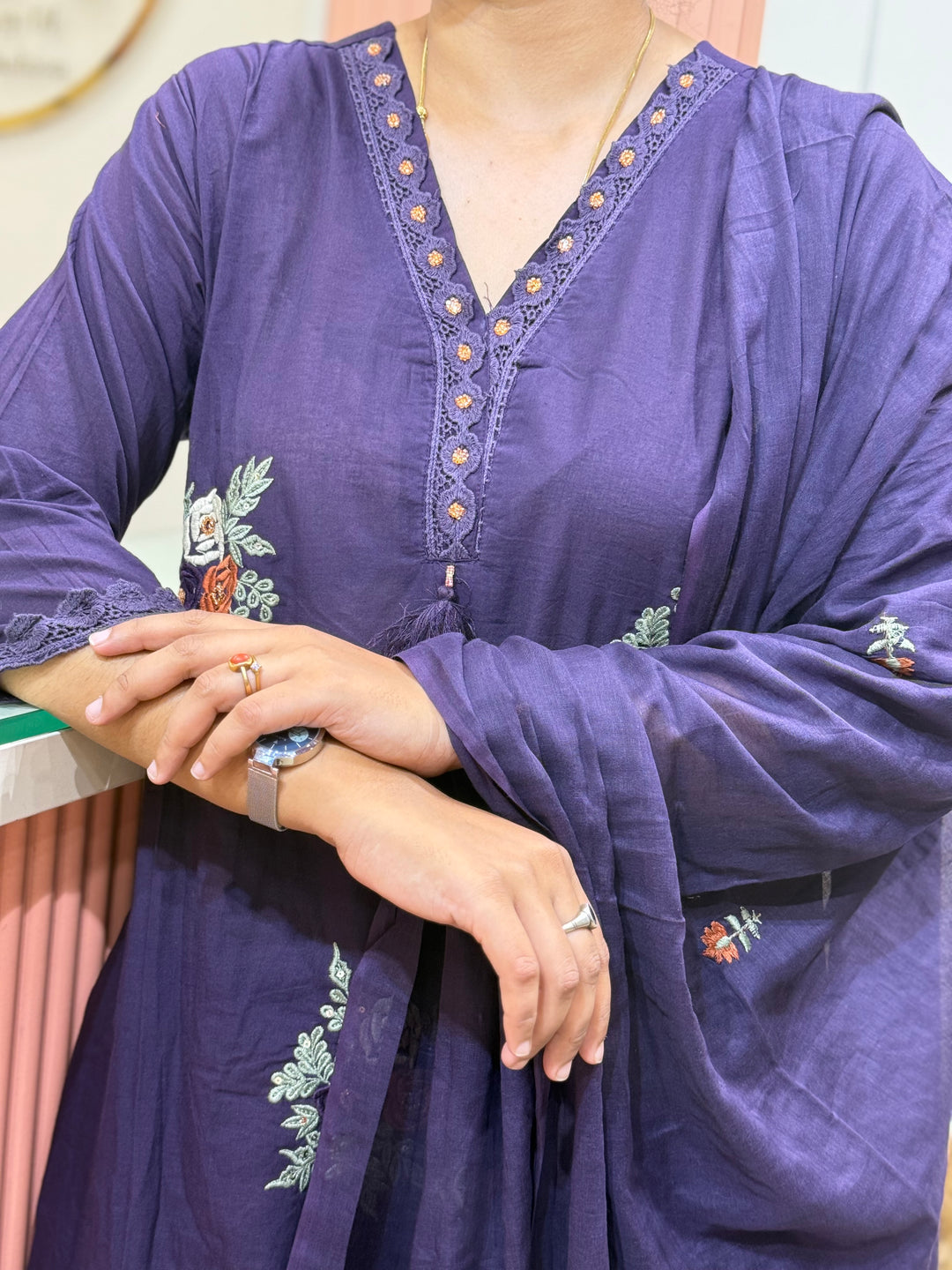 60x60 Cotton Embroidered Collection  | R166