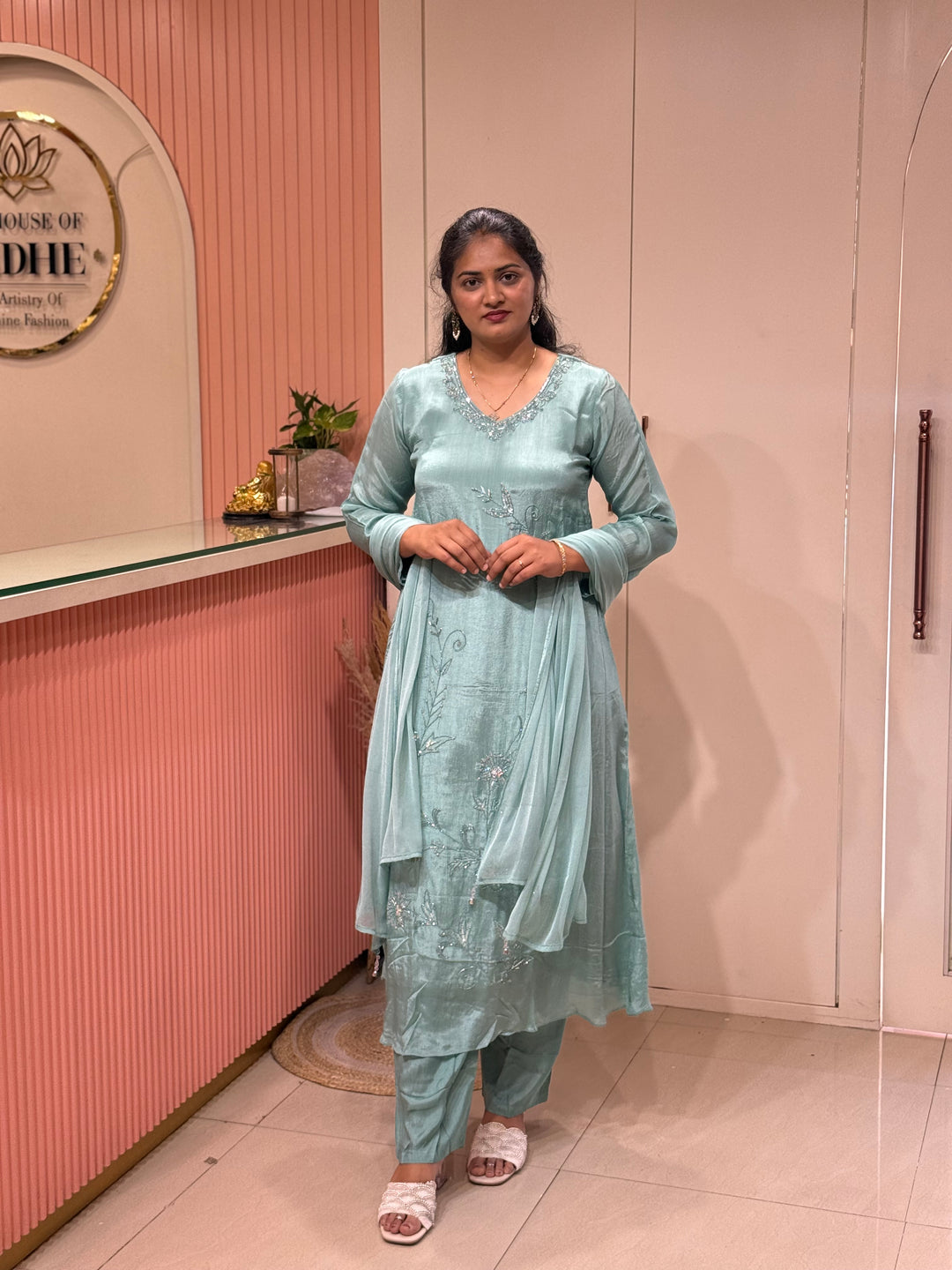 Pure Chinon Collection with Handwork | R117